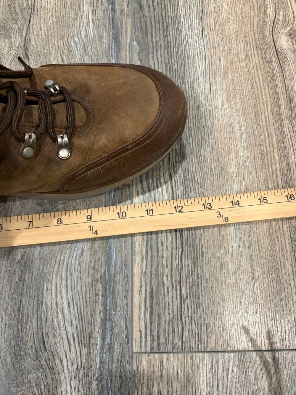 UGG Men’s Chestnut Brown Leather-Suede Outdoor Boots